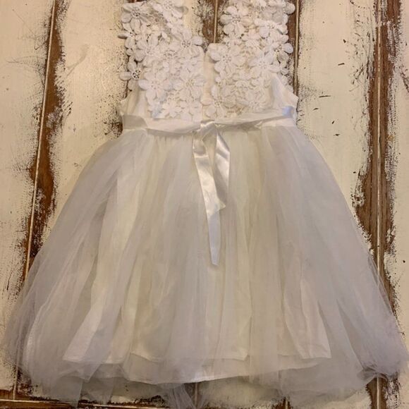 Vogue Fashion Flower Girl Dress - Picture 6 of 8